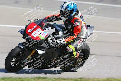 media/Mar-19-2022-Fastrack Riders (Sat) [[4e7522d738]]/Level 5 Race/Turn 3 and 4/